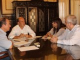 El alcalde y la concejal de Economía y Empleo se reúnen con un técnico del INFO para avanzar en la distinción de Jumilla como Municipio Emprendedor