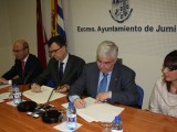El Consejero de Industria y Empresa visita Jumilla para la firma del convenio “Municipio Emprendedor”