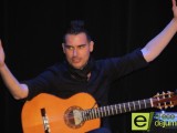 La guitarra de Carlos Piñana embrujó el Teatro Vico con un espectacular concierto