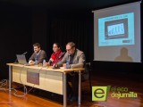 El director de cine y profesor de la Universidad de Murcia Ignacio Martín impartió anoche la conferencia “Cine y prehistoria”