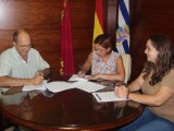 Firmados los convenios de colaboración con AJAM y el Grupo de Coros y Danzas