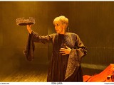 La ‘Reina Juana’ puso en pie al Teatro Vico