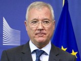 Valcárcel pide a la Comisión Europea que tome medidas contra el despilfarro de los alimentos.