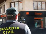 La Guardia Civil localiza e investiga a un vecino de Jumilla por causar daños en sedes políticas