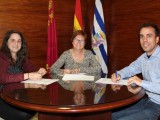 El Ayuntamiento firma un convenio de 15.000 euros con FAMPA para impulsar la participación integral de la comunidad educativa