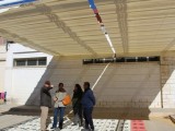 Instalado un toldo de sombraje en el patio del Colegio Miguel Hernández