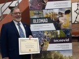 El enólogo jumillano Diego Cutillas recibe el primer premio ‘Enólogo Trayectoria Profesional’ del ENOMAQ 2019 de Zaragoza
