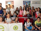 Los alumnos del CC Santa Ana realizan un taller de radio en Antena Joven como parte de las actividades fin de curso
