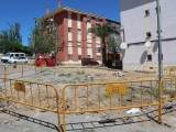 Comienzan las obras de renovación de asfaltado de las calles de las viviendas del MOPU y entorno